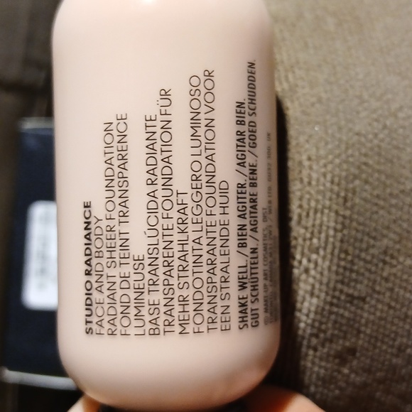 3/$30NIB MAC Cosmetics Studio Radiance Face & Body Radiant Sheer Foundation - W3 - Picture 5 of 6